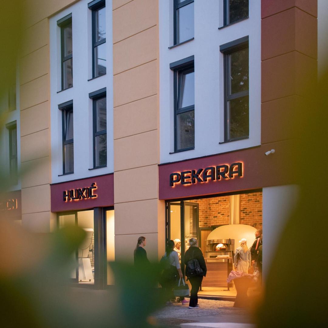 Pansion Hukic Hotel Tuzla Værelse billede